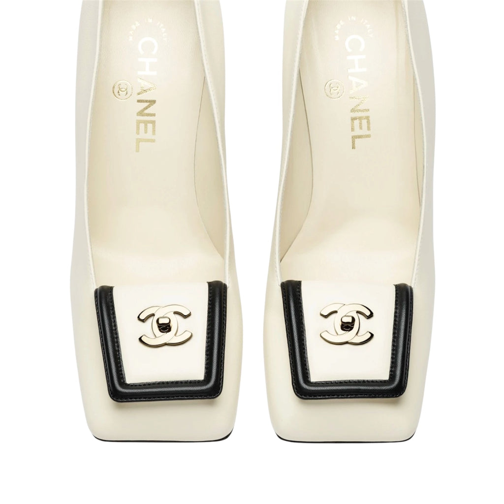Chanel Pumps Ivory & Black