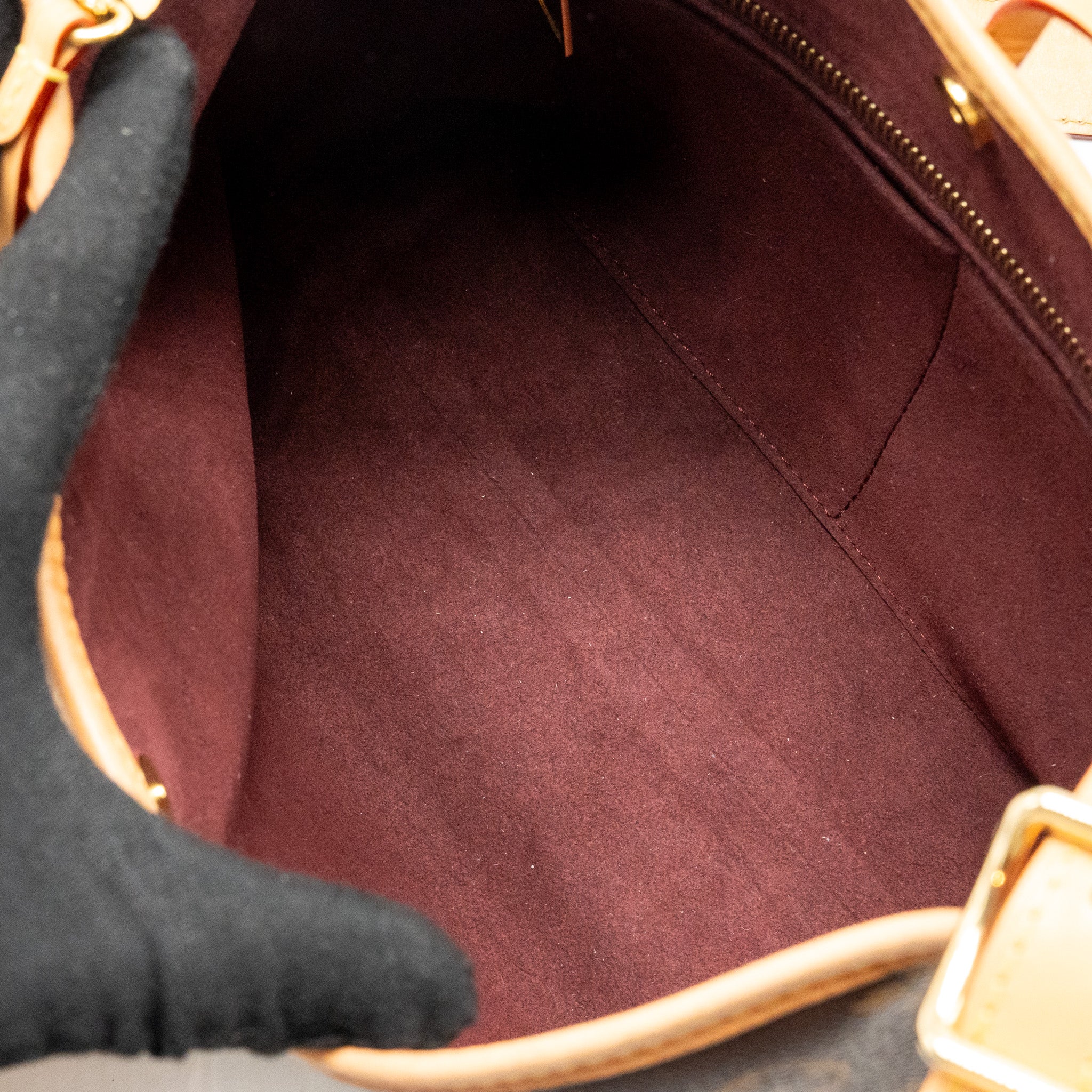 Carryall PM Monogram Canvas Tote Bag Gold-Tone Hardware