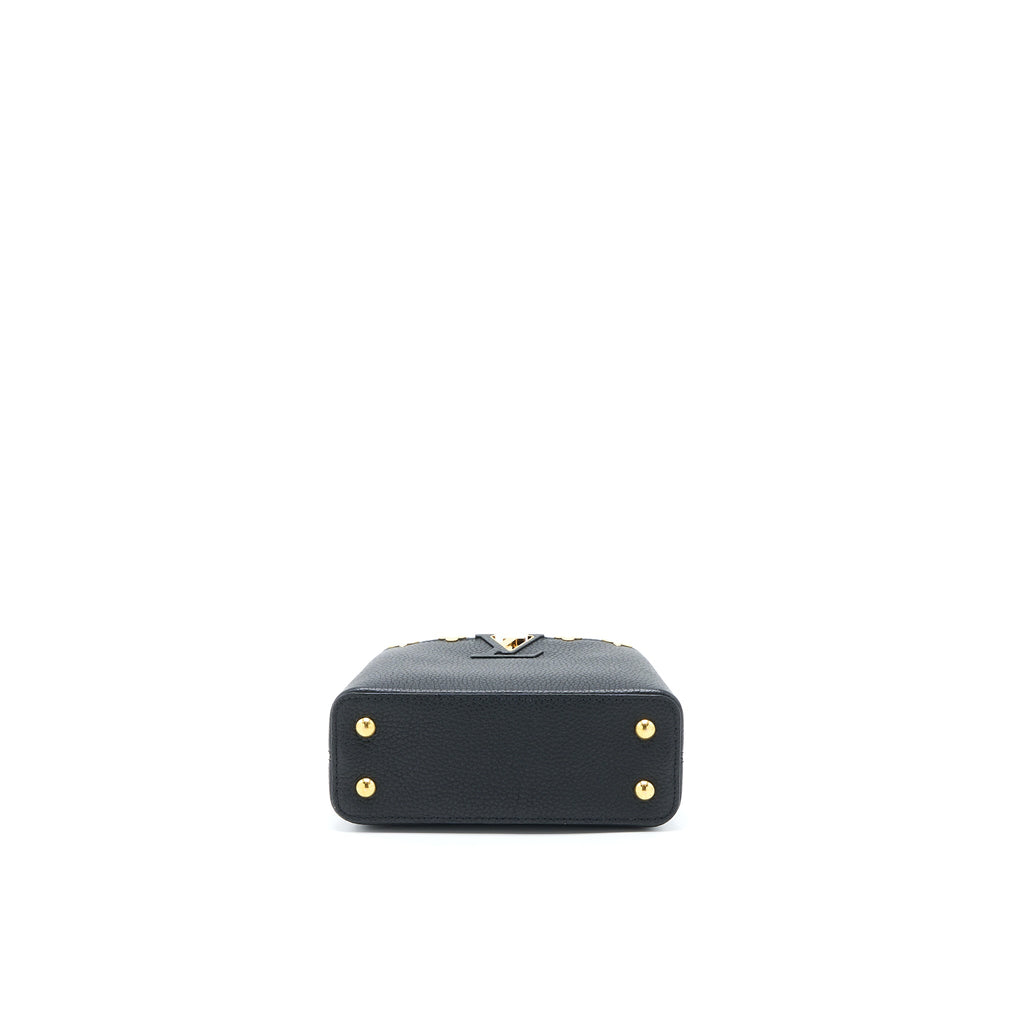 Capucines Mini Taurillon Leather Handbag Gold Hardware