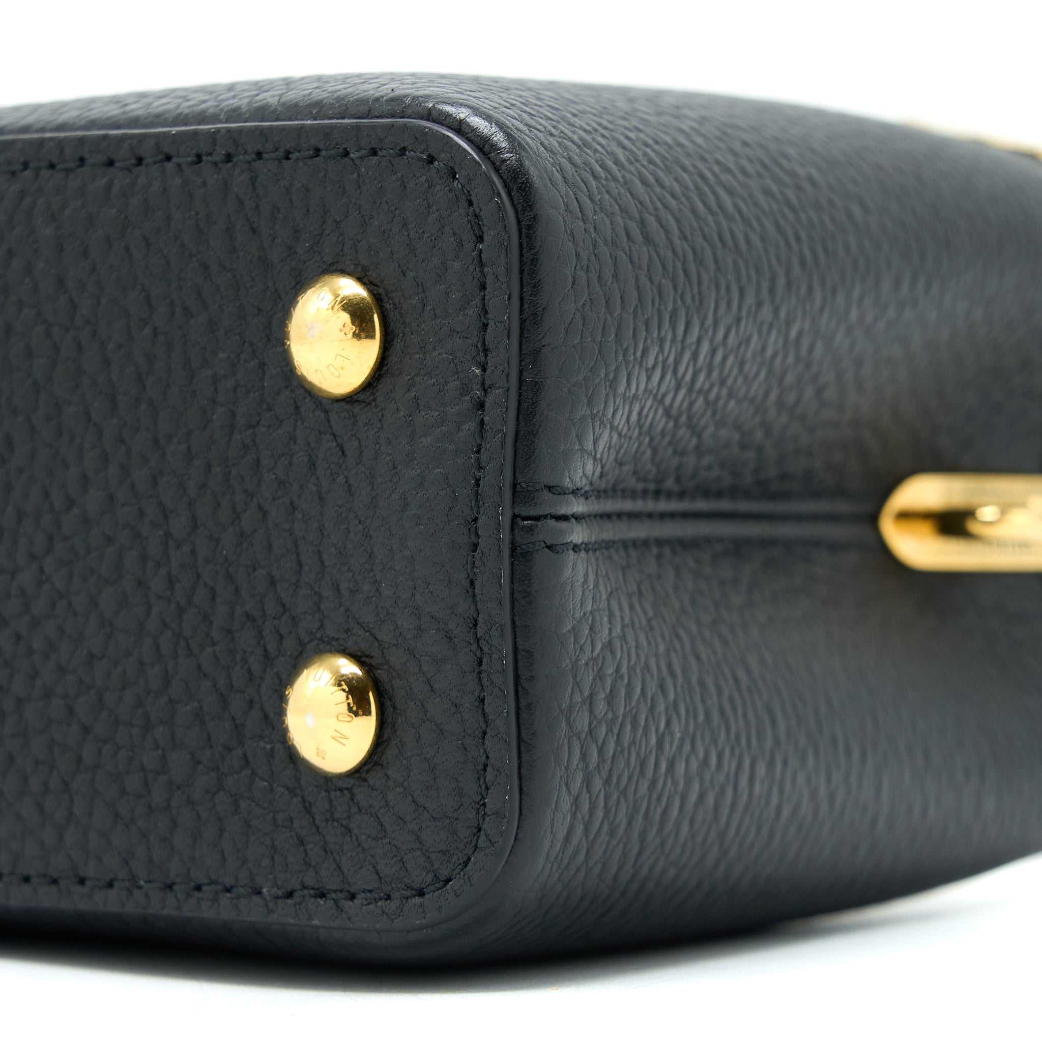 Capucines Mini Taurillon Leather Handbag Gold Hardware