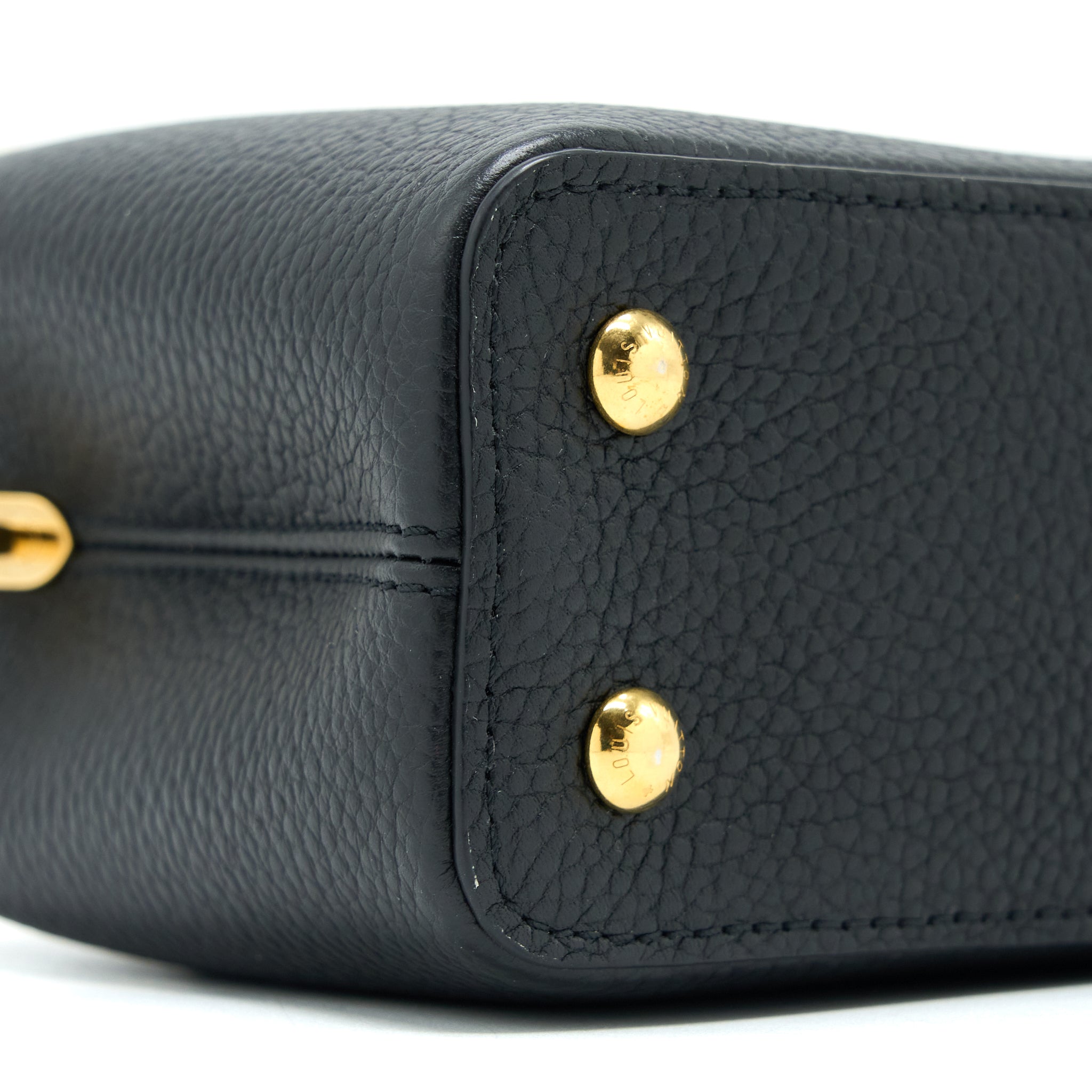 Capucines Mini Taurillon Leather Handbag Gold Hardware