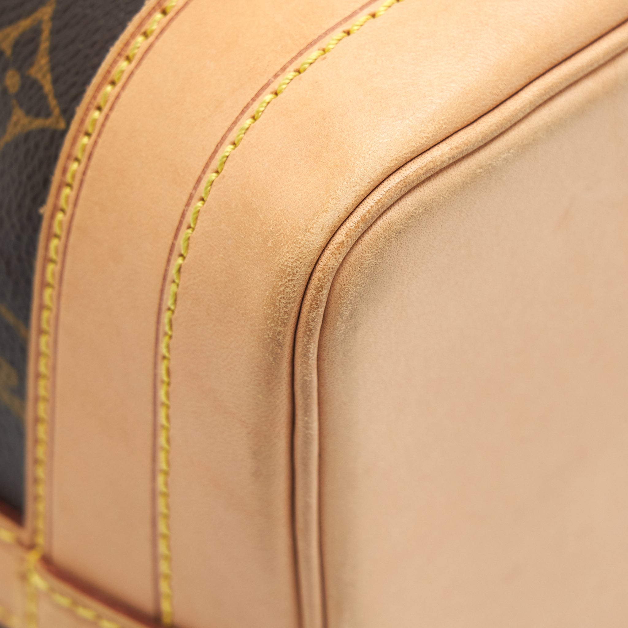 Neo Noe GM Monogram Canvas Handbag Gold-Tone Hardware