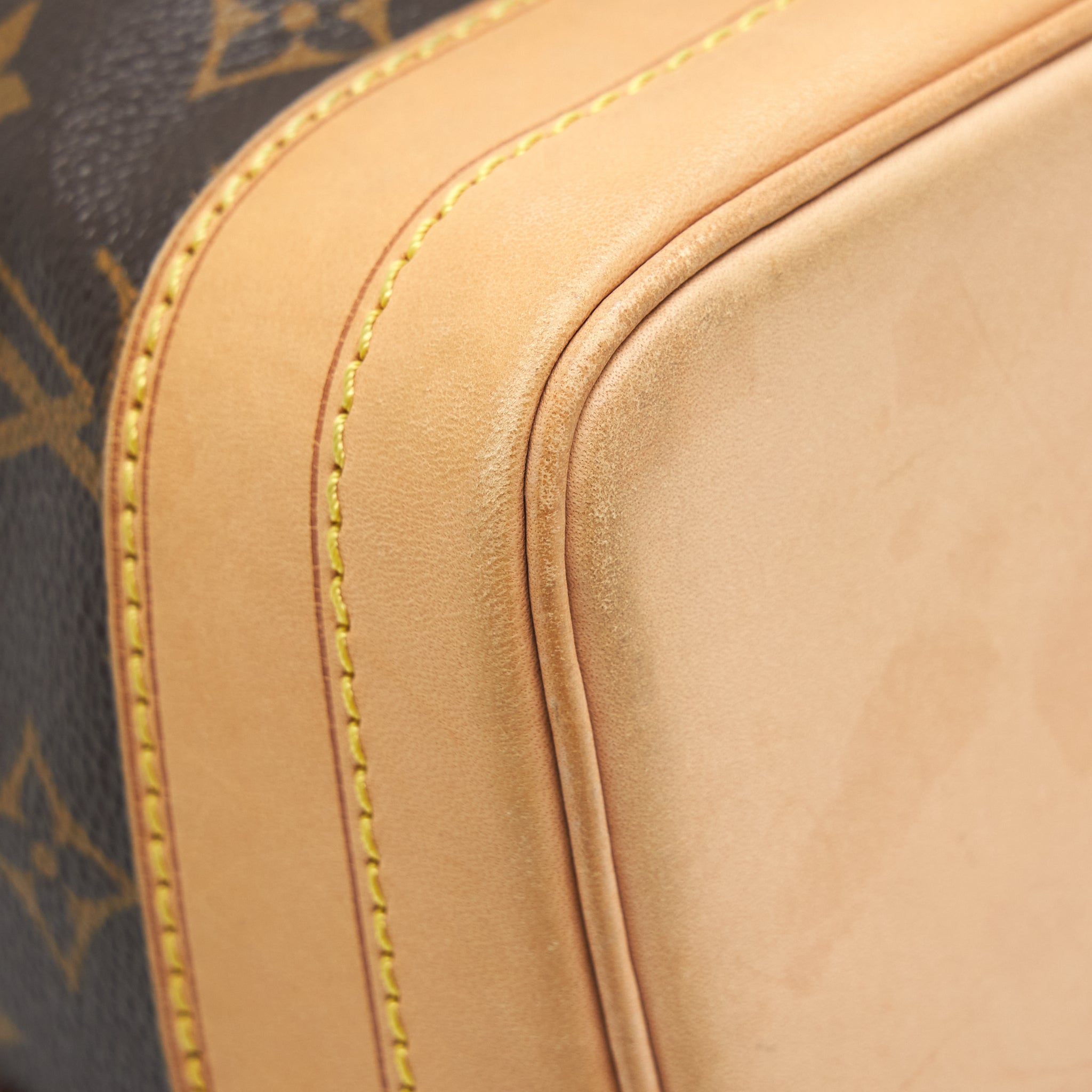 Neo Noe GM Monogram Canvas Handbag Gold-Tone Hardware