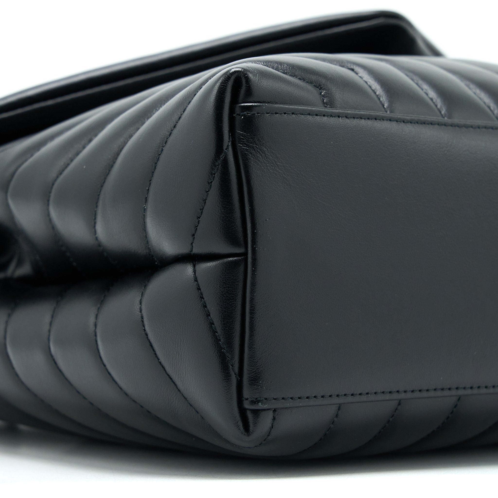 Lorenzia Medium Loulou Shoulder Bag Calfskin Black Black-Tone Hardware