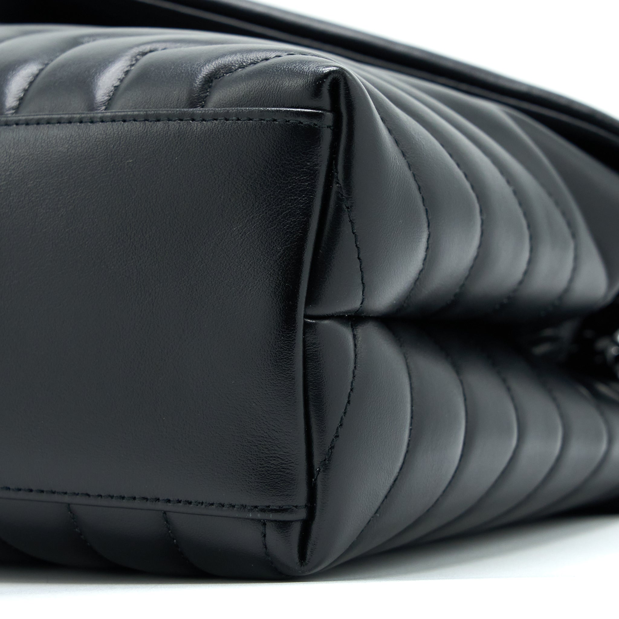 Lorenzia Medium Loulou Shoulder Bag Calfskin Black Black-Tone Hardware