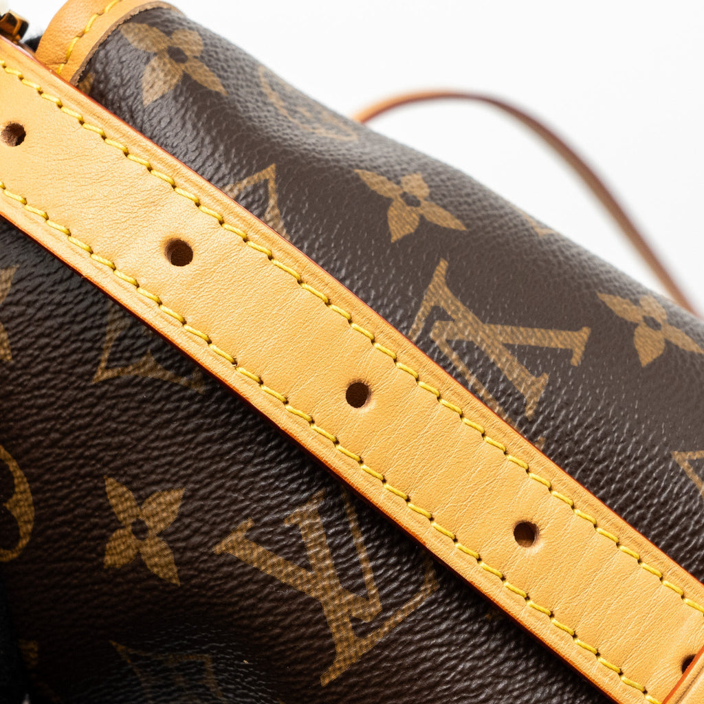 Carryall PM Monogram Canvas Tote Bag Gold-Tone Hardware