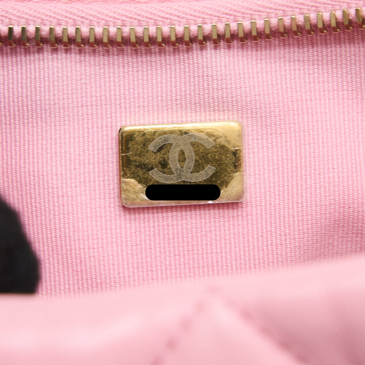 Cassiela Chanel Hobo Bag Lambskin Pink GHW