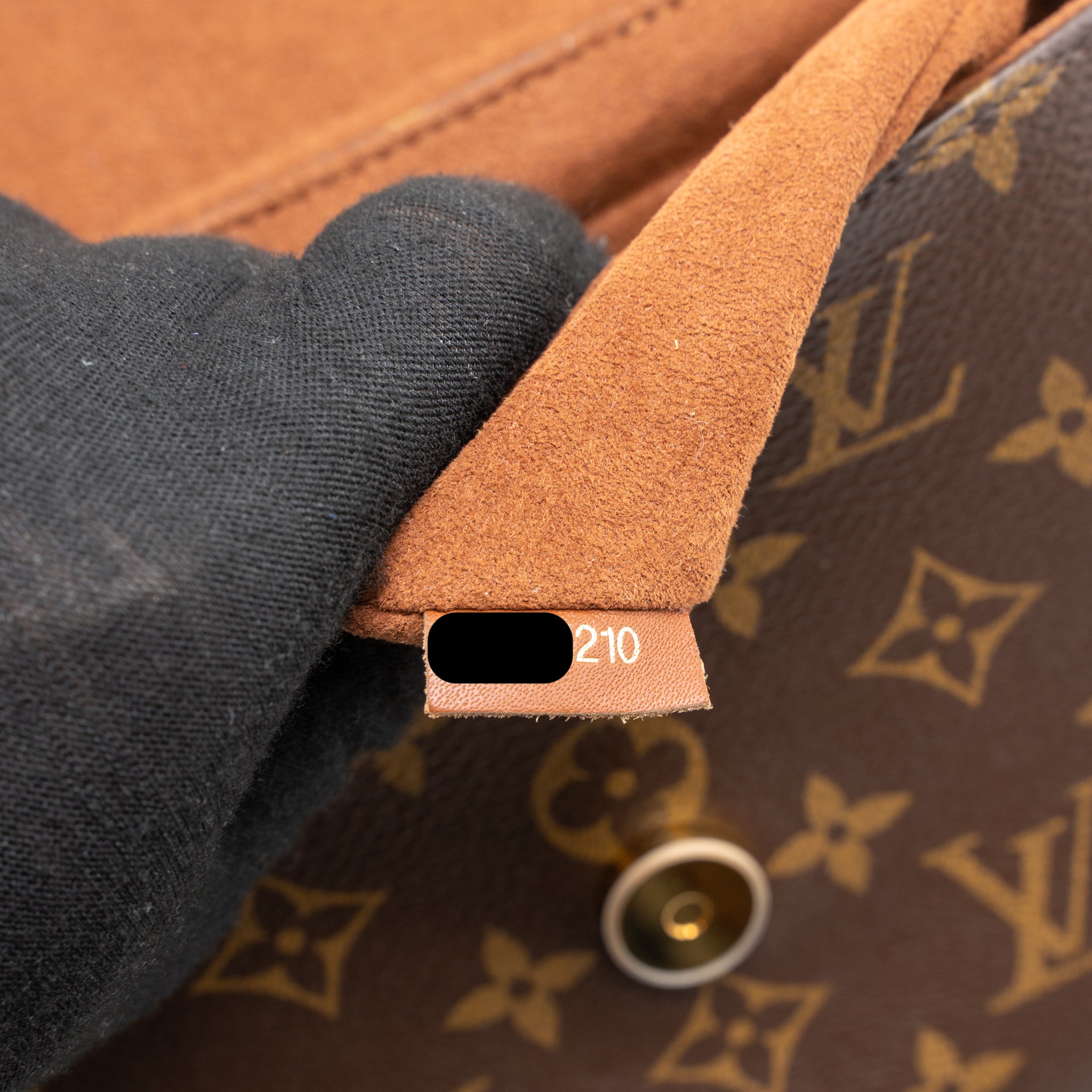 Locky BB Monogram Canvas Shoulder Bag Gold Tone Hardware