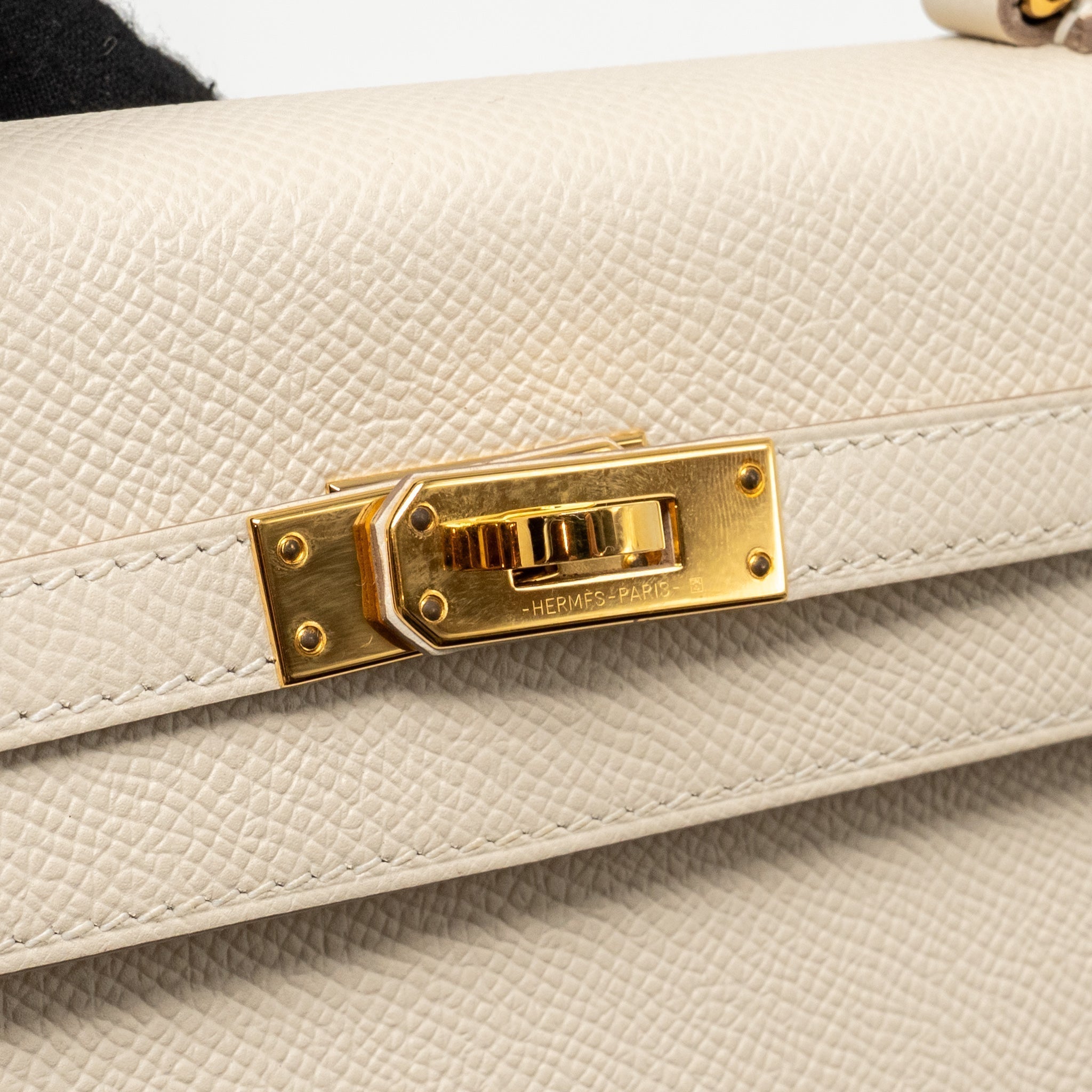 Lorenzia Kelly 25 Epsom Leather Handbag Craie Gold-Tone Hardware