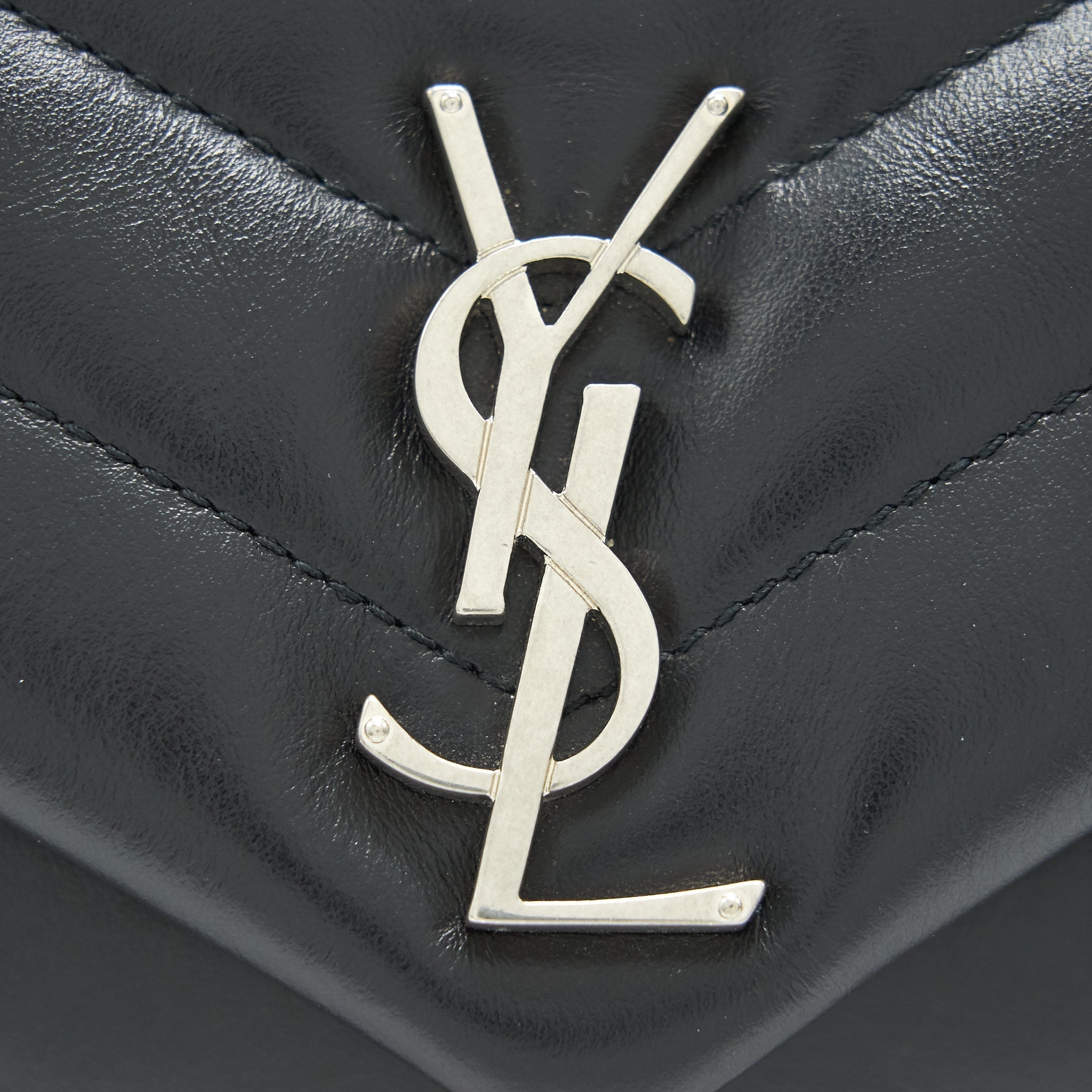 Lorenzia Small Loulou Bag Leather Black Silver-Tone Hardware