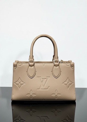 Louis Vuitton OnTheGo East West