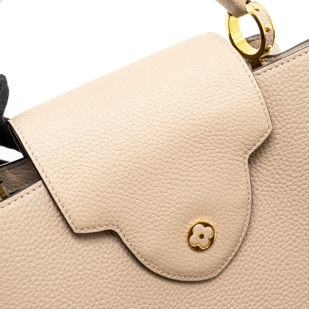 Capucines PM Calfskin Leather Handbag Grey Gold-Tone Hardware
