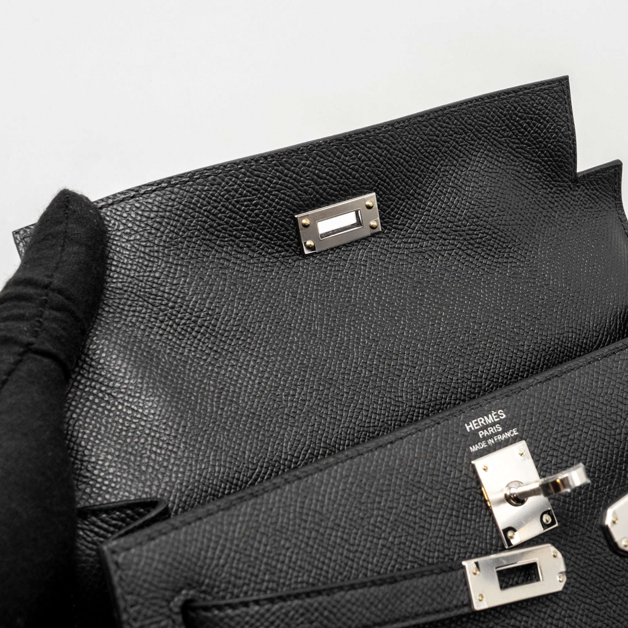 Lorenzia Kelly 25 Epsom Leather Handbag Black Silver-Tone Hardware